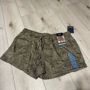 GAP large green shorts